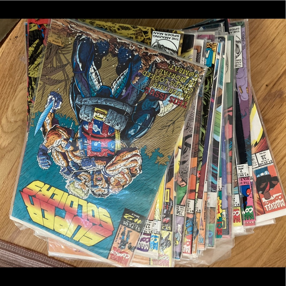 An assortment of marvel comics 33total
